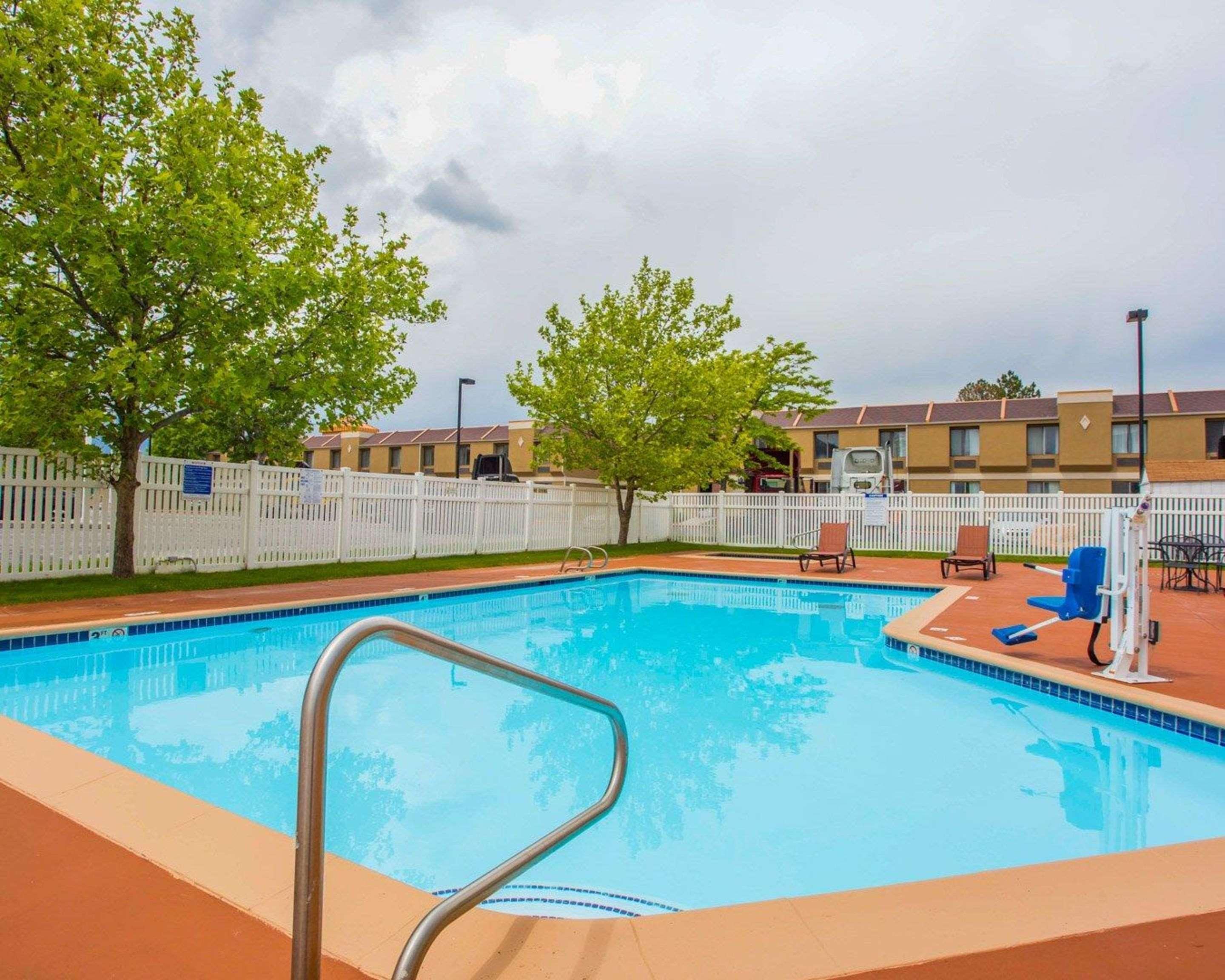 Quality Inn & Suites Airport West Salt Lake City Dış mekan fotoğraf